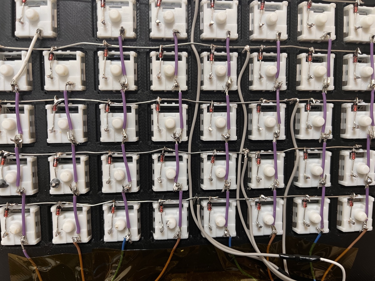 Traditional handwired keyboard wiring